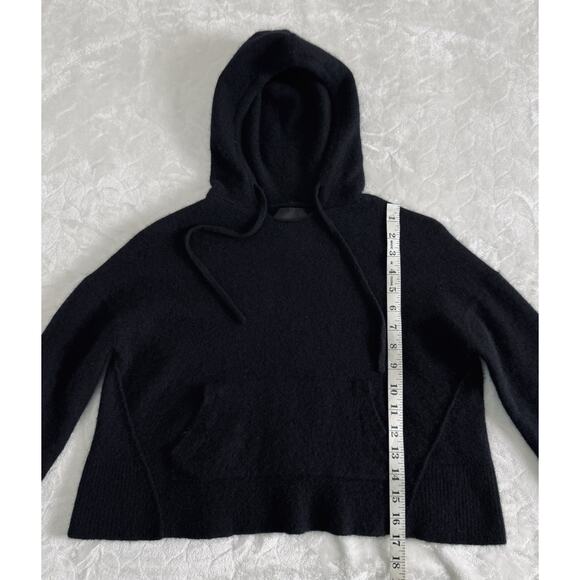 Le Ore Women’s Size S Black Cashmere Cropped Hooded Pullover Sweater Pockets - Picture 5 of 7